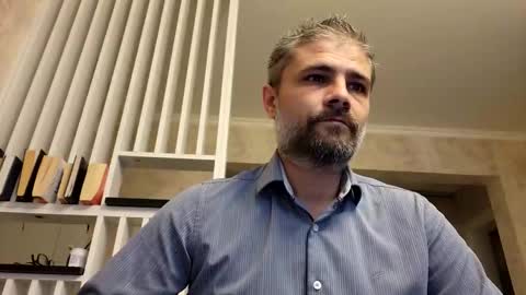 Snapshot of gindrie chatting on 11.17.25 Gabriel online show from 11.17.25