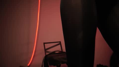        im expecting 350 thumbs up on my altar   online show from 02.24.26