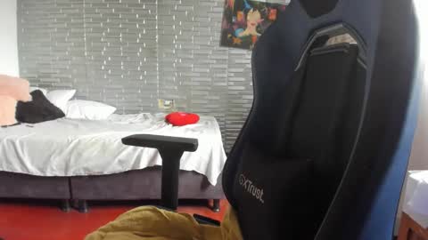 Snapshot of ginger_sweetty chatting on 04.24.26 Ginger online show from 04.24.26