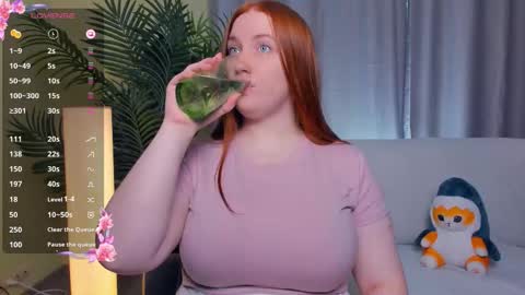 Snapshot of ginger_twinkle chatting on 09.19.25 Ginger online show from 09.19.25