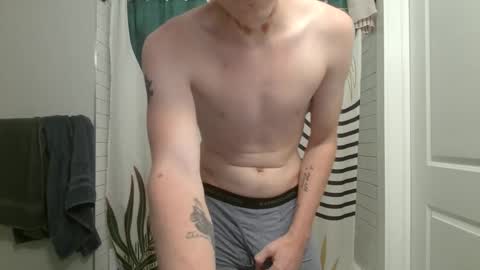 Snapshot of gingerbr3ad121 chatting on 09.15.25 Gingerbr3ad121 online show from 09.15.25