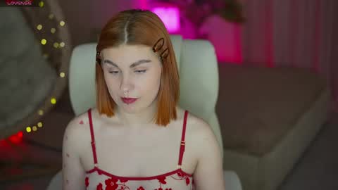 Snapshot of gingerrpink chatting on 04.28.26 Ginger Pink online show from 04.28.26