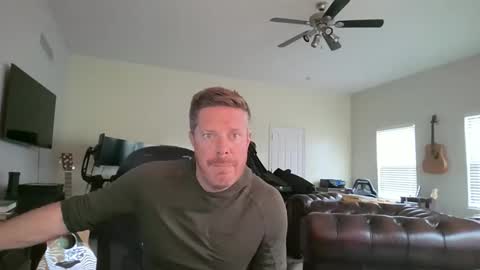 Snapshot of gingerzaddy chatting on 10.15.25 gingerzaddy online show from 10.15.25