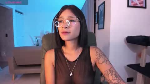Snapshot of ginnaaaa_ chatting on 04.18.26 Ginnaa online show from 04.18.26