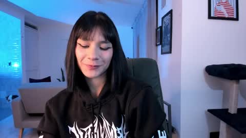 Snapshot of ginnaaaa_ chatting on 05.12.26 Ginnaa online show from 05.12.26