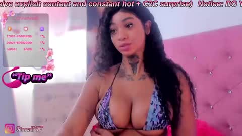 Ginna Bolton online show from 12.04.24