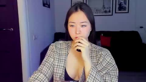 Ginny online show from 02.25.25