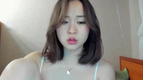 Snapshot of ginnycherry chatting on 05.04.26 Ginny online show from 05.04.26