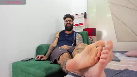 gio_lorenz online show from 11.04.25