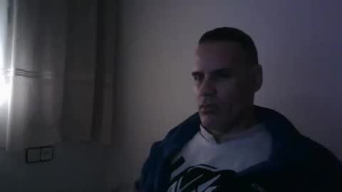 Snapshot of gioshadow chatting on 01.12.25 gioshadow online show from 01.12.25