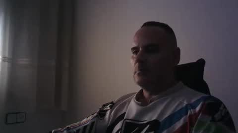 Snapshot of gioshadow chatting on 10.12.25 gioshadow online show from 10.12.25