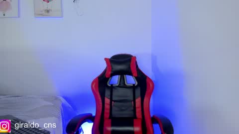 Snapshot of giraldo_cns chatting on 04.05.26 Natii online show from 04.05.26