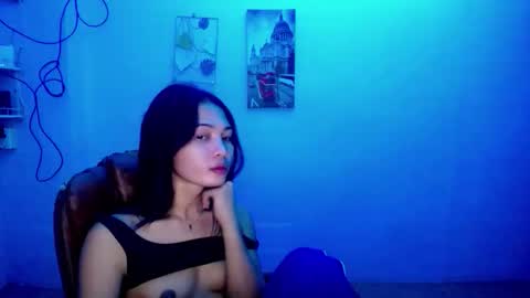 Aisha online show from 11.18.25