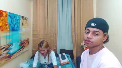 Snapshot of girl_destroy chatting on 10.03.25 adara y feelipe very hot sexy couple online show from 10.03.25