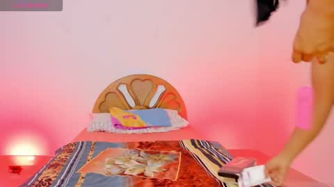 Scarlett online show from 11.22.25