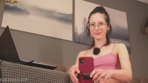 Snapshot of girl_i_am chatting on 05.03.26 Nikki online show from 05.03.26
