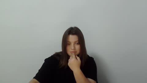 girl_leya online show from 10.29.25