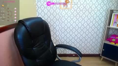 girlkond online show from 02.25.25