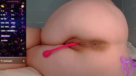 Snapshot of girlmalinkaa chatting on 01.15.25 Anna online show from 01.15.25