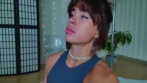 Hanna online show from 02.12.25