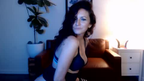 Snapshot of girlnexxxdoor chatting on 02.16.26 Girlnexxxdoor online show from 02.16.26