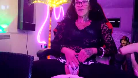 Snapshot of girls227445638252 chatting on 11.03.25 girls227445638252 online show from 11.03.25