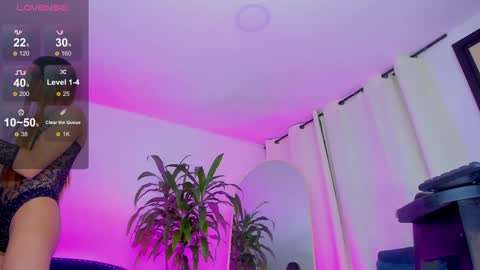 C. Sofia online show from 12.25.24