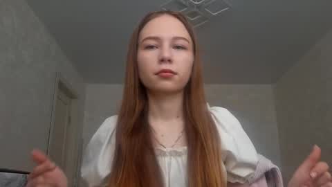 Snapshot of giselalapatra chatting on 02.21.26 NIka online show from 02.21.26