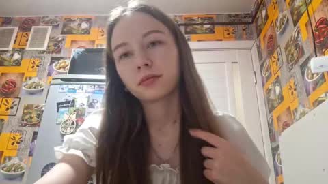 Snapshot of giselalapatra chatting on 02.23.26 NIka online show from 02.23.26