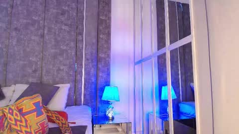     online show from 11.09.25