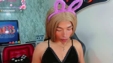 Gisel online show from 02.27.25