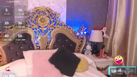 GiselleNoah online show from 11.16.25