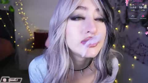 Snapshot of giselx_xx chatting on 02.24.26 GISEL online show from 02.24.26