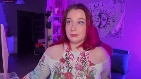 Snapshot of gitera_ chatting on 12.06.24 AlexaMillis online show from 12.06.24