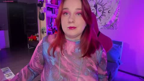 Snapshot of gitera_ chatting on 12.20.24 AlexaMillis online show from 12.20.24