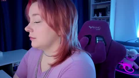 Snapshot of gitera_ chatting on 06.12.26 AlexaMillis online show from 06.12.26