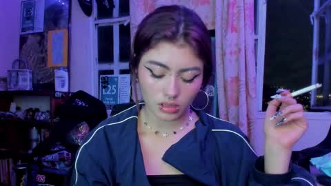 Snapshot of giulietta_mon chatting on 12.02.24 Giulietta online show from 12.02.24