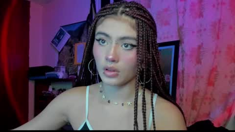 Snapshot of giulietta_mon chatting on 12.22.24 Giulietta online show from 12.22.24