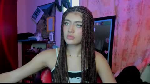 Snapshot of giulietta_mon chatting on 12.22.24 Giulietta online show from 12.22.24