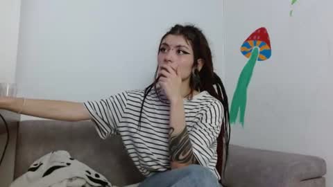 Snapshot of giulietta_mon chatting on 06.28.26 Giulietta online show from 06.28.26