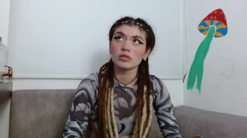 Snapshot of giulietta_mon chatting on 07.22.26 Giulietta online show from 07.22.26