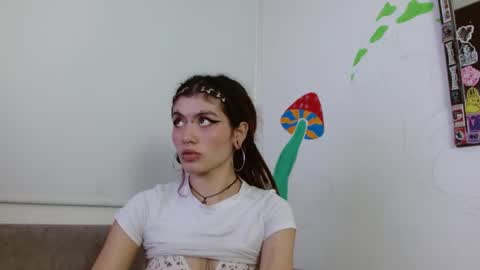 Snapshot of giulietta_mon chatting on 07.23.26 Giulietta online show from 07.23.26