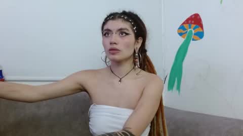 Snapshot of giulietta_mon chatting on 08.04.26 Giulietta online show from 08.04.26