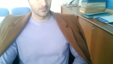 giuseppevai1 online show from 11.26.25