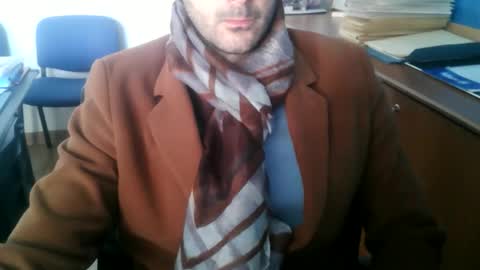 giuseppevai1 online show from 12.18.25