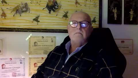 giutomma930394 online show from 11.30.25