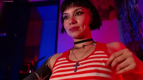 Snapshot of give_me_orgasms chatting on 06.05.26 Nice to meet you my name is Heyli online show from 06.05.26