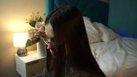 Agness online show from 12.14.25