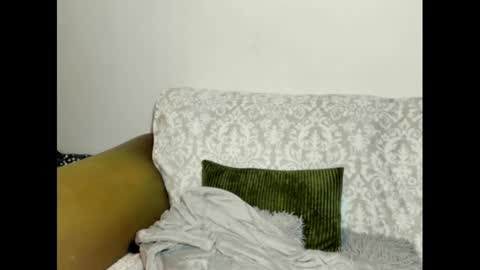 Snapshot of glamourouskassy chatting on 01.21.25 Casandra online show from 01.21.25