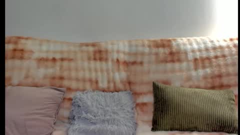 Snapshot of glamourouskassy chatting on 10.20.25 Casandra online show from 10.20.25